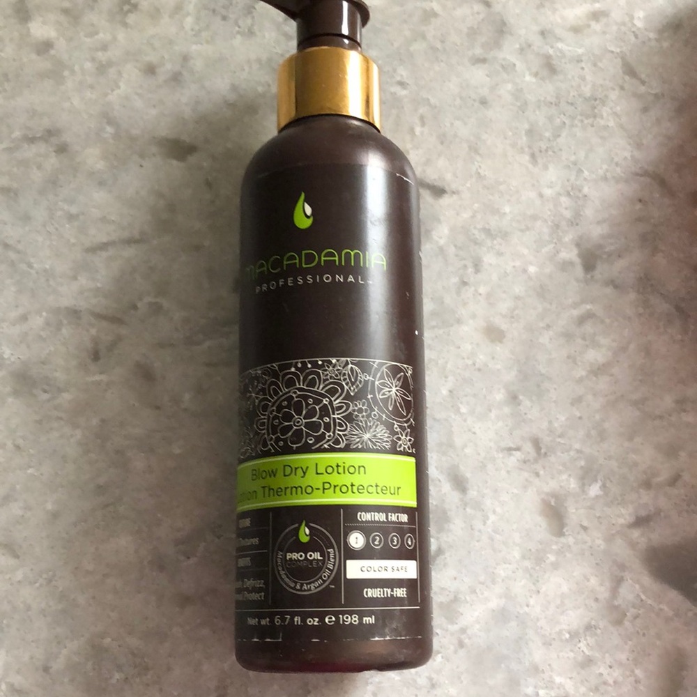 NEW - Macadamia- Blow dry lotion
